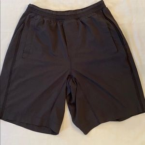 Lululemon Pacebreaker 9” Lined Shorts Small